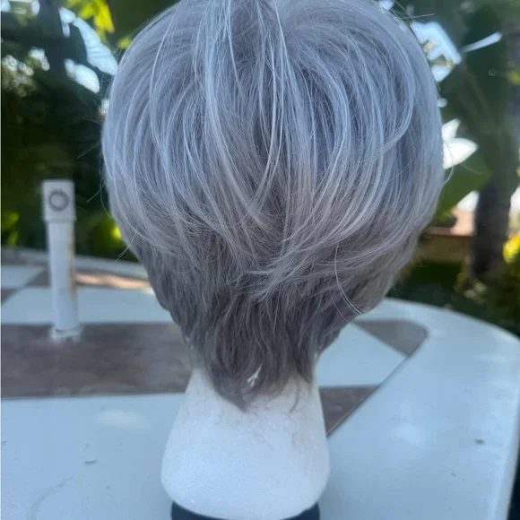Henry Margu Women's Wig Silver Grey with longer nape - Picture 2 of 11